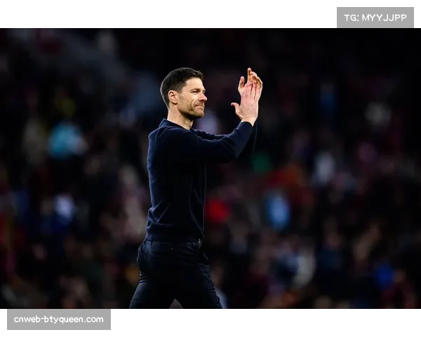 战术复盘：阿隆索的勒沃库森如何用高位逼抢限制巴黎的进攻