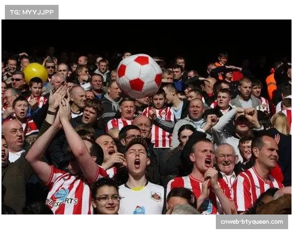利物浦球迷在安菲尔德举行抗议活动，反对俱乐部上调票价决定